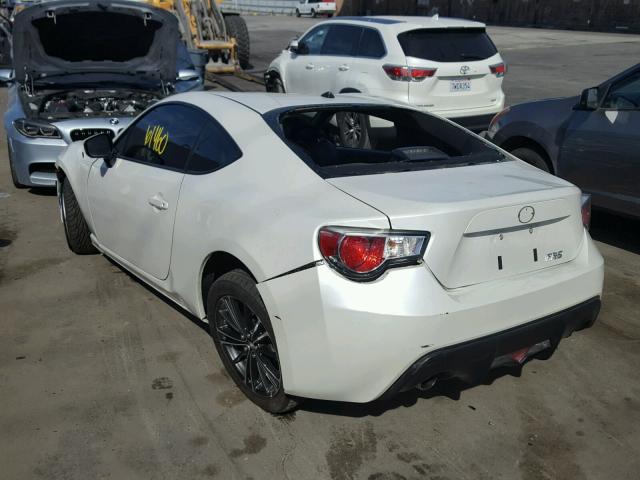 JF1ZNAA11D1718040 - 2013 TOYOTA SCION FR-S WHITE photo 9