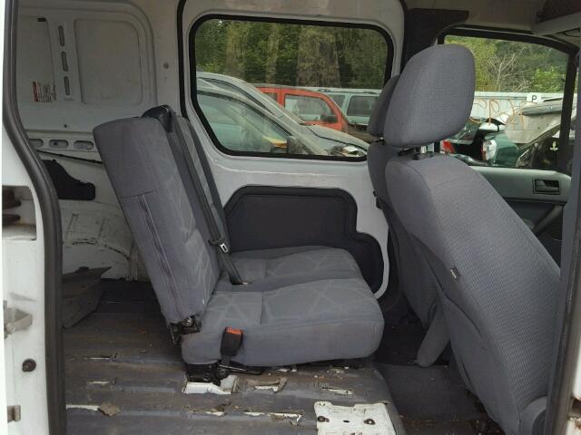 NM0KS9BN5AT026882 - 2010 FORD TRANSIT CO WHITE photo 6