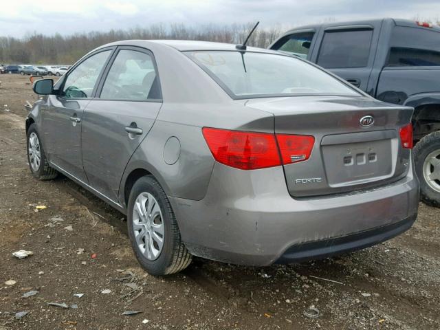 KNAFU4A21B5424585 - 2011 KIA FORTE EX GRAY photo 3