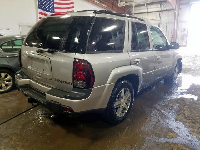 1GNDT13S542184896 - 2004 CHEVROLET TRAILBLAZER LS  photo 4