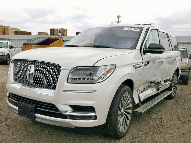 5LMJJ2LT2JEL07038 - 2018 LINCOLN NAVIGATOR WHITE photo 2