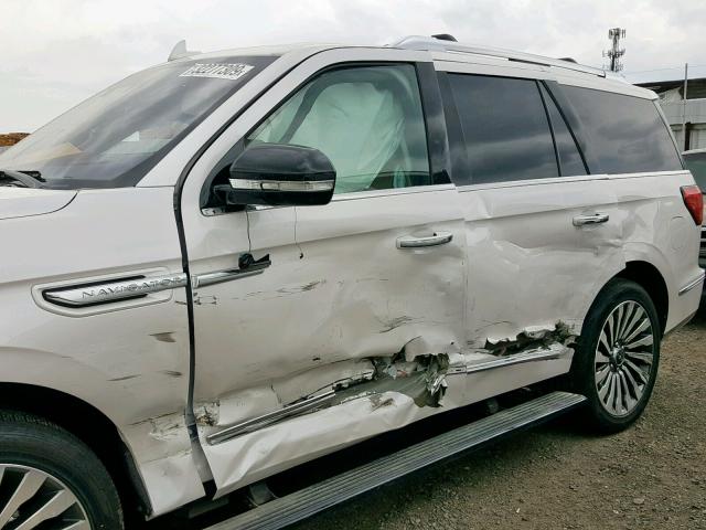 5LMJJ2LT2JEL07038 - 2018 LINCOLN NAVIGATOR WHITE photo 9