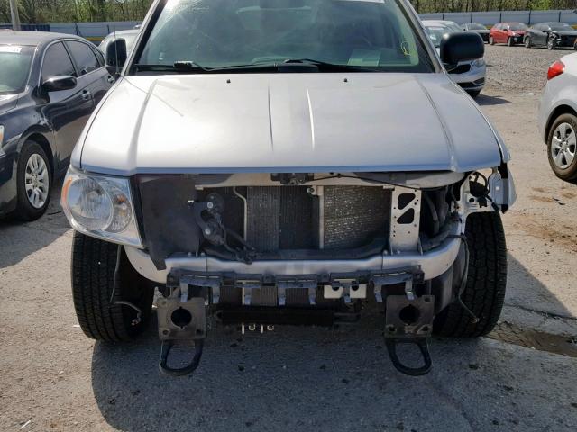 1D8HB38P49F712359 - 2009 DODGE DURANGO SE SILVER photo 9