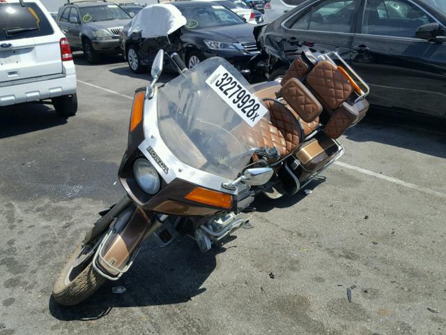 1HFSC0220CA22BB12 - 1982 HONDA GL1100 A BROWN photo 2