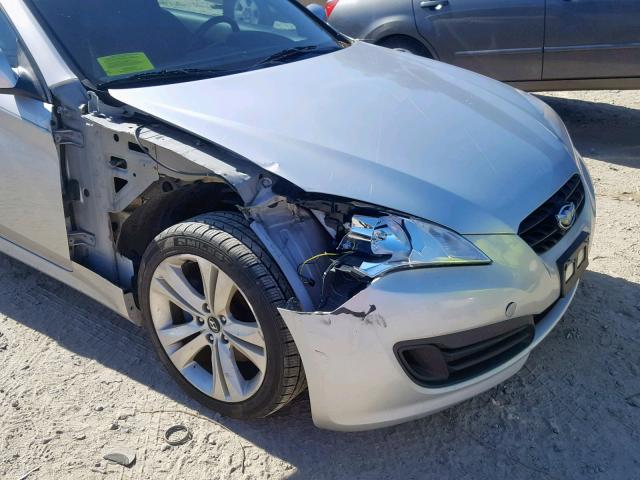 KMHHT6KD6AU027982 - 2010 HYUNDAI GENESIS CO SILVER photo 9