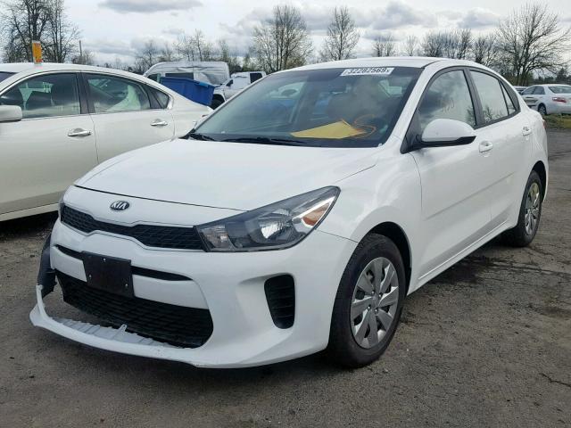 3KPA24AB4KE178414 - 2019 KIA RIO S WHITE photo 2