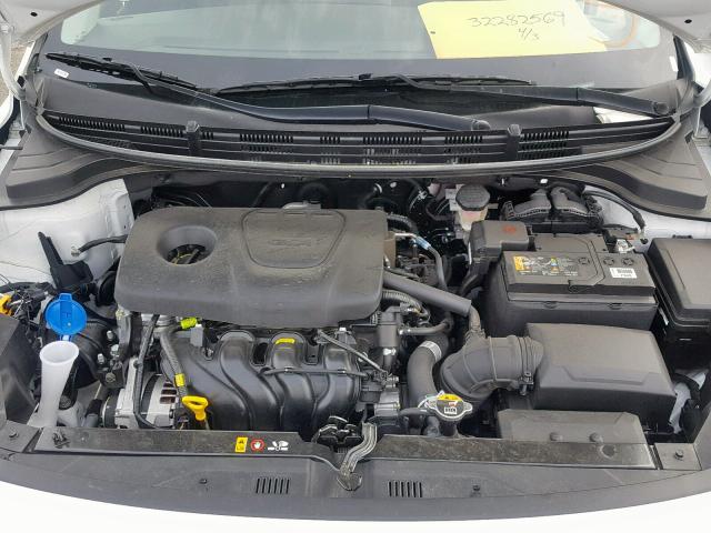 3KPA24AB4KE178414 - 2019 KIA RIO S WHITE photo 7