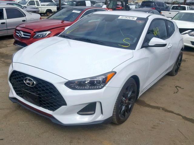 KMHTH6ABXKU005660 - 2019 HYUNDAI VELOSTER T WHITE photo 2