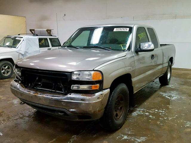 1GTEK19T22E304598 - 2002 GMC NEW SIERRA SILVER photo 2