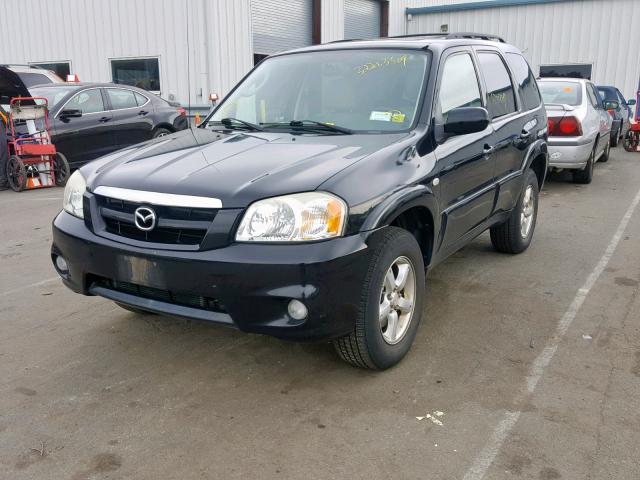 4F2CZ96185KM30488 - 2005 MAZDA TRIBUTE S BLACK photo 2