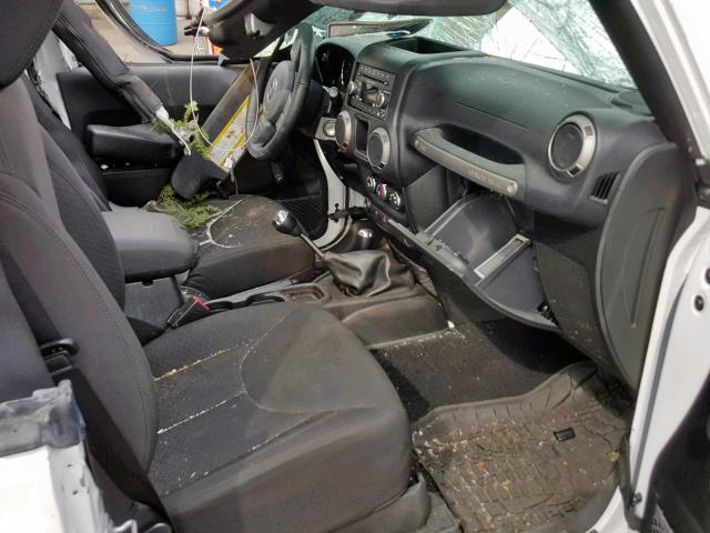 1C4AJWAG5GL126802 - 2016 JEEP WRANGLER S Bej foto 5