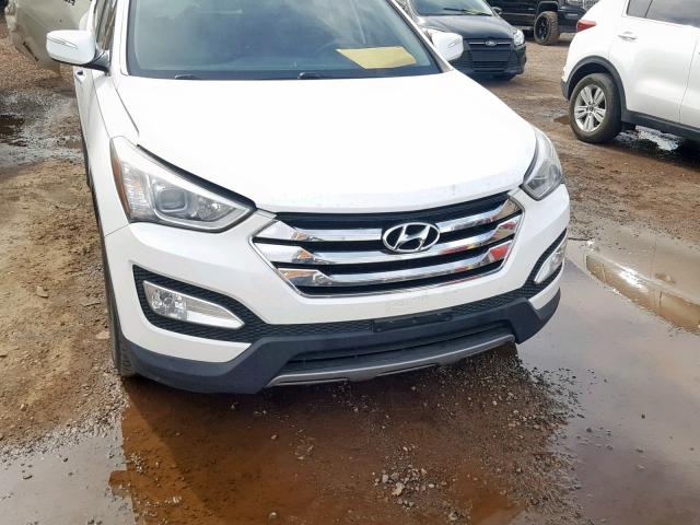 5XYZUDLB0FG284734 - 2015 HYUNDAI SANTA FE S WHITE photo 9