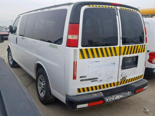 1GNFG154991172680 - 2009 CHEVROLET EXPRESS G1 WHITE photo 3