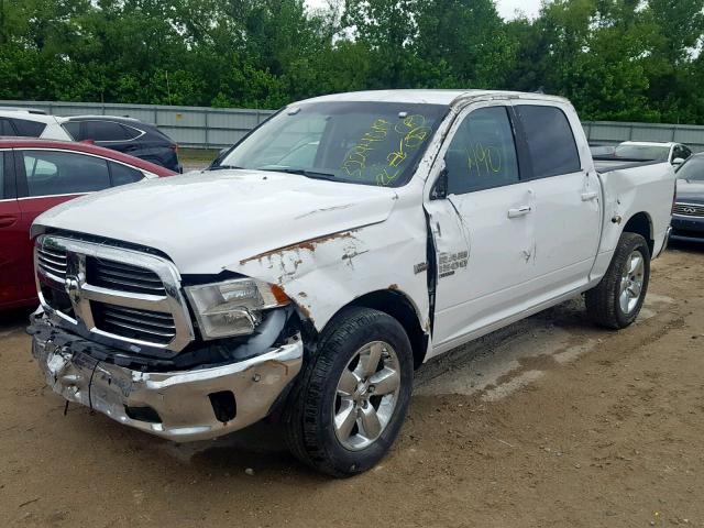 1C6RR6LT4KS563458 - 2019 RAM 1500 CLASS WHITE photo 2