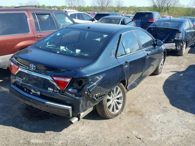 4T1BD1FK5FU144796 - 2015 TOYOTA CAMRY HYBR GRAY photo 4