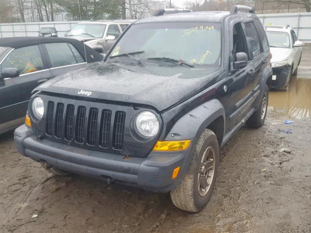 1J4GL38K25W650928 - 2005 JEEP LIBERTY RE BLACK photo 2