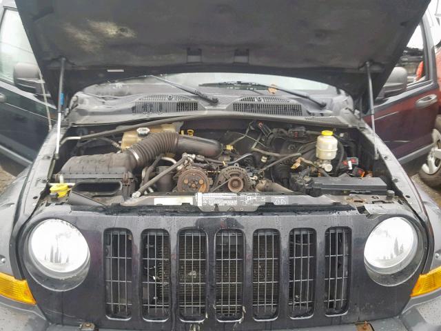 1J4GL38K25W650928 - 2005 JEEP LIBERTY RE BLACK photo 7