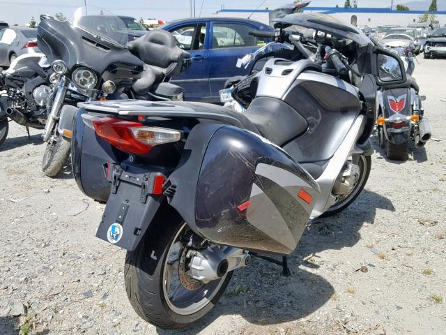 WB1044004AZW18119 - 2010 BMW R1200 RT SILVER photo 4