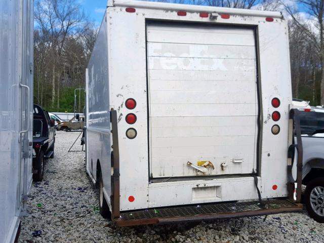 4UZAANDU48CZ85534 - 2008 FREIGHTLINER CHASSIS M WHITE photo 3