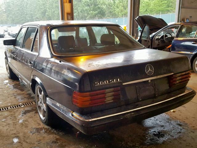 WDBCA39D5JA393375 - 1988 MERCEDES-BENZ 560 SEL CHARCOAL photo 3