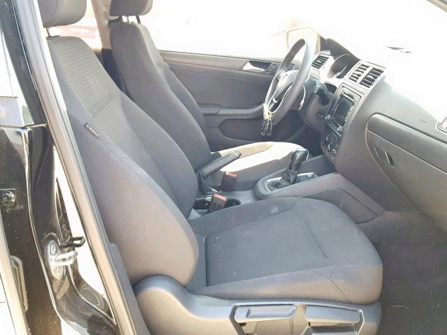 3VW2K7AJ7FM413717 - 2015 VOLKSWAGEN JETTA BASE BLACK photo 5