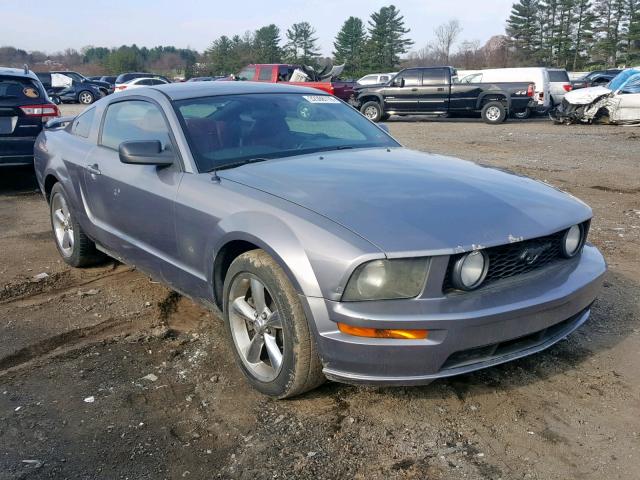 1ZVHT82H665265025 - 2006 FORD MUSTANG GT GRAY photo 1