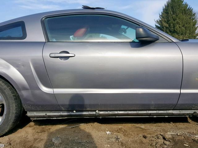 1ZVHT82H665265025 - 2006 FORD MUSTANG GT GRAY photo 9