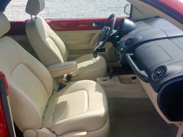 3VWPF31Y87M403683 - 2007 VOLKSWAGEN NEW BEETLE Rot Foto 5