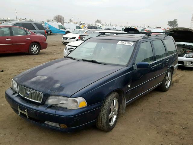 YV1LW53D8X2540065 - 1999 VOLVO V70 T5 TUR BLUE photo 2