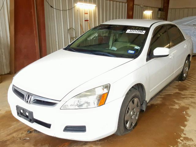 3HGCM56447G700782 - 2007 HONDA ACCORD LX WHITE photo 2