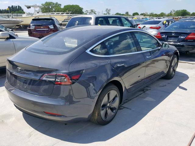 5YJ3E1EA7JF123982 - 2018 TESLA MODEL 3 GRAY photo 4