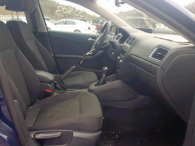 3VW1K7AJ5EM411894 - 2014 VOLKSWAGEN JETTA BASE Կապույտ լուսանկար 5