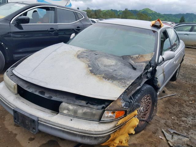 2C3ED56F9RH651496 - 1994 CHRYSLER LHS SILVER photo 2