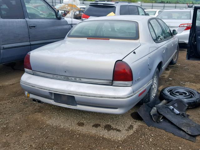 2C3ED56F9RH651496 - 1994 CHRYSLER LHS SILVER photo 4