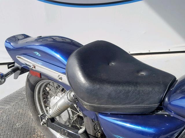 VTTNJ48A972102383 - 2007 SUZUKI GZ250 BLUE photo 6