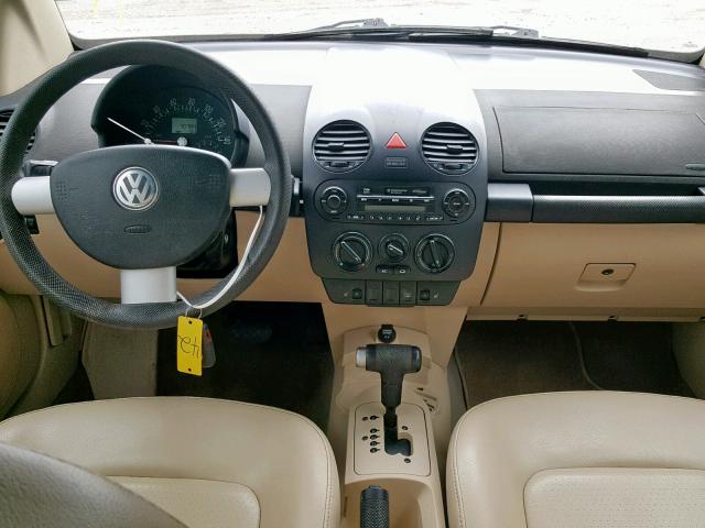 3VWCM31YX4M311572 - 2004 VOLKSWAGEN NEW BEETLE 黑色 照片 9
