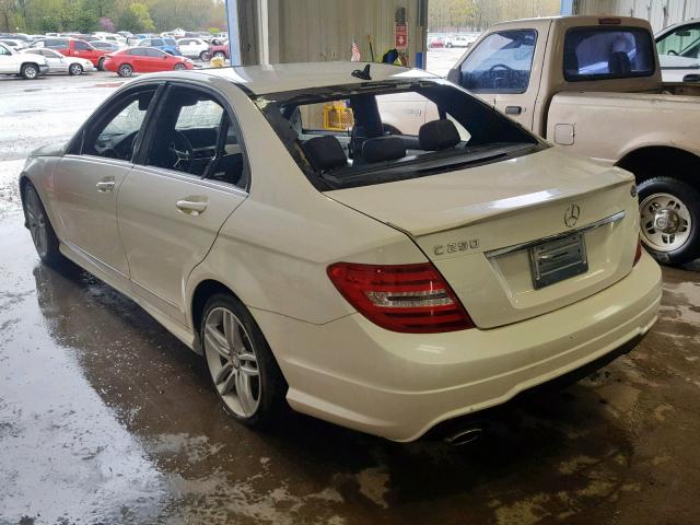 WDDGF4HB1DR279685 - 2013 MERCEDES-BENZ C 250 WHITE photo 3