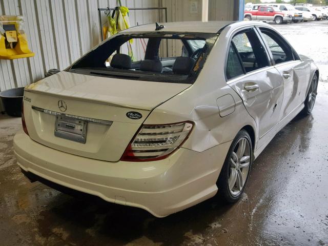 WDDGF4HB1DR279685 - 2013 MERCEDES-BENZ C 250 WHITE photo 4