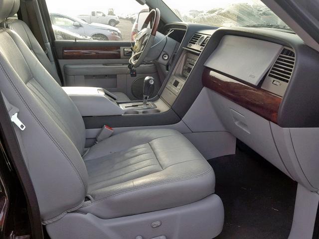5LMFU27546LJ29063 - 2006 LINCOLN NAVIGATOR შავი ფოტო 6
