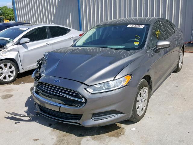 3FA6P0G70DR356825 - 2013 FORD FUSION S GRAY photo 2