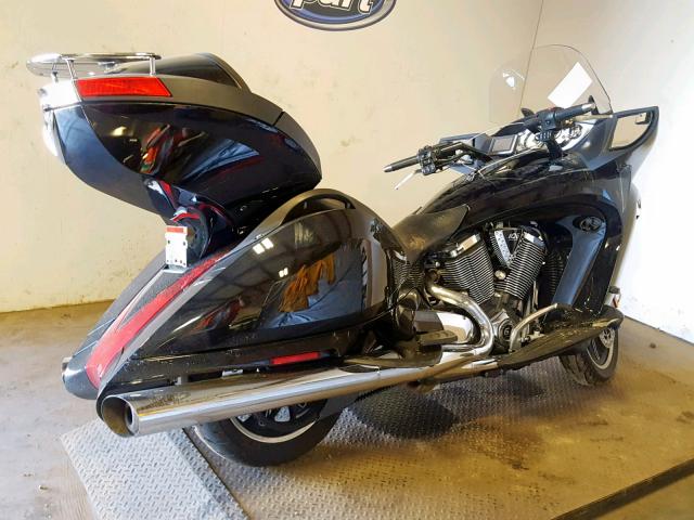 5VPSW36N0C3003898 - 2012 VICTORY MOTORCYCLES VISION TOU BLACK photo 4