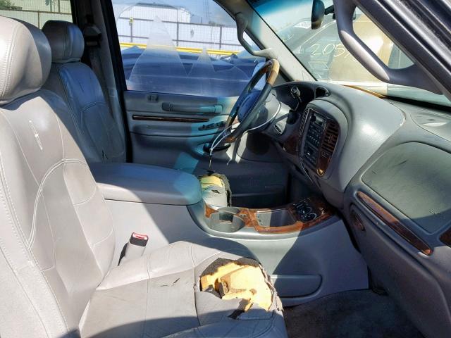 5LMFU28A4YLJ31166 - 2000 LINCOLN NAVIGATOR Qara foto 5