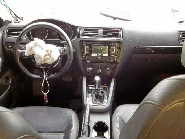 3VWD17AJ0FM420052 - 2015 VOLKSWAGEN JETTA SE WHITE photo 9