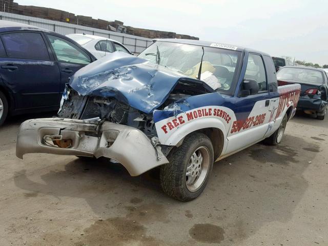 1GTCS19W2Y8126961 - 2000 GMC SONOMA WHITE photo 2