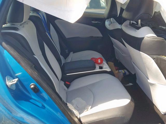 JTDKARFP1H3020072 - 2017 TOYOTA PRIUS PRIM 蓝色 照片 6