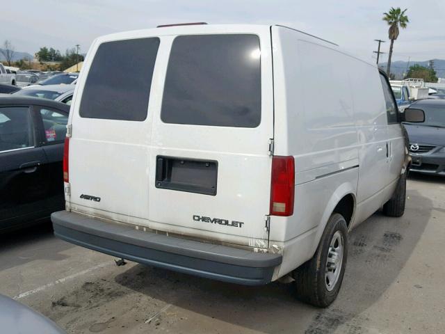 1GCDM19XX5B133727 - 2005 CHEVROLET ASTRO WHITE photo 4