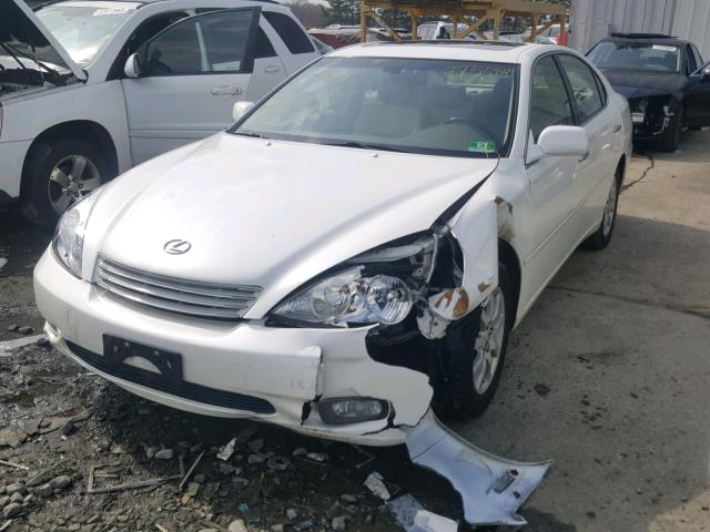 JTHBA30GX45002284 - 2004 LEXUS ES 330 WHITE photo 2