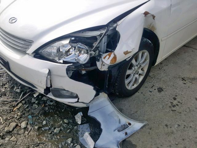 JTHBA30GX45002284 - 2004 LEXUS ES 330 WHITE photo 9