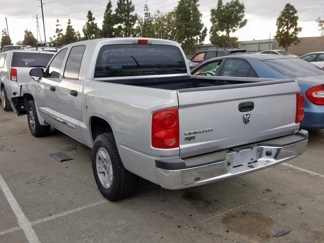 1D7HE58K75S223354 - 2005 DODGE DAKOTA QUA SILVER photo 3