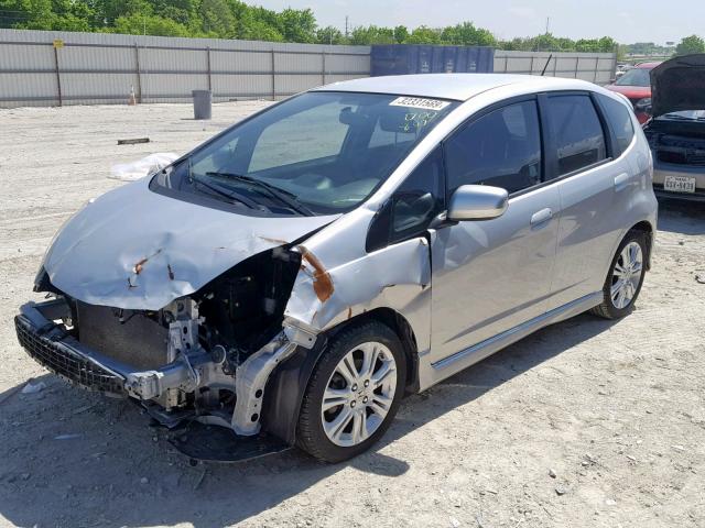 JHMGE8H5XBC000800 - 2011 HONDA FIT SPORT SILVER photo 2